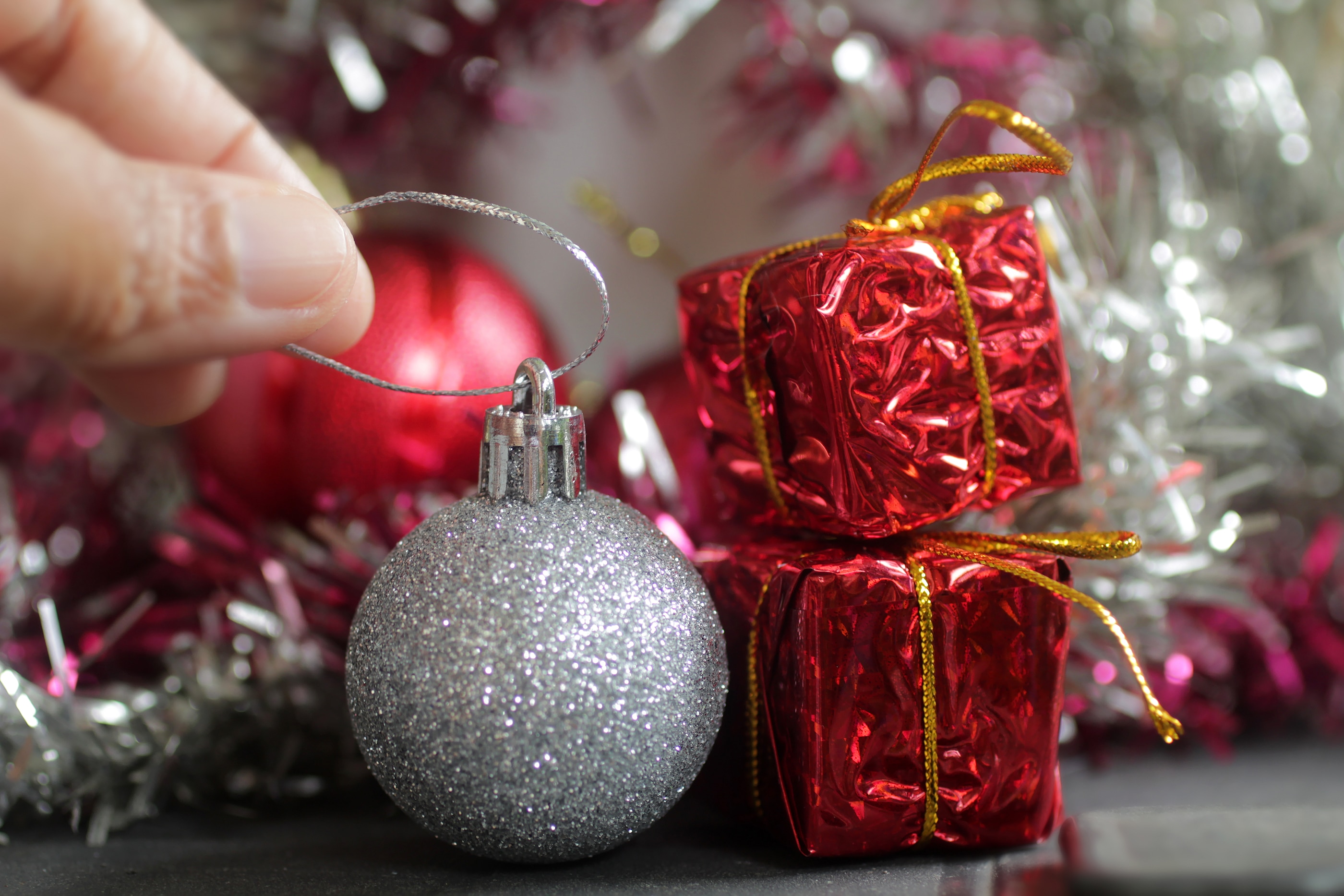 Ways to Tidy Up Your Holiday Decorations