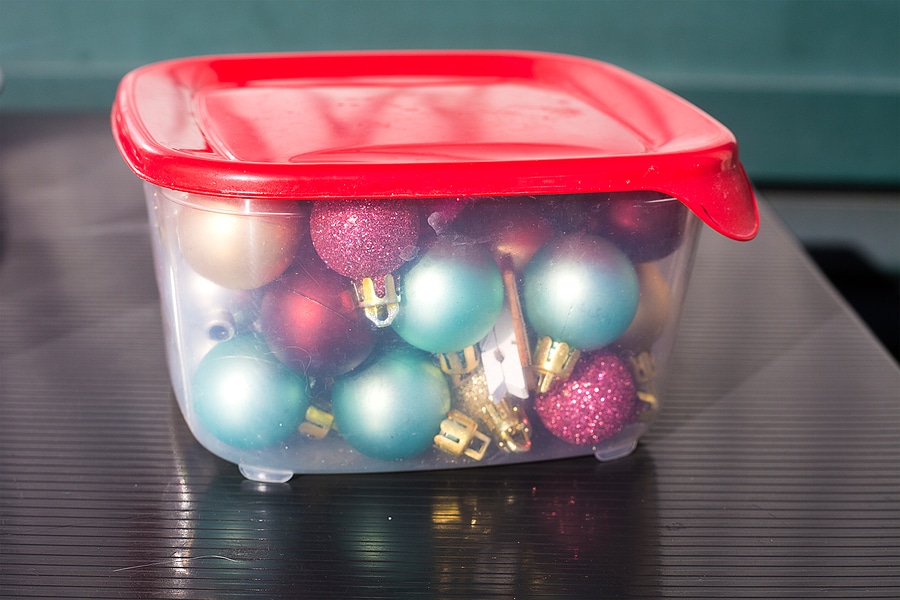 5 Tips for Storing Your Holiday Decorations